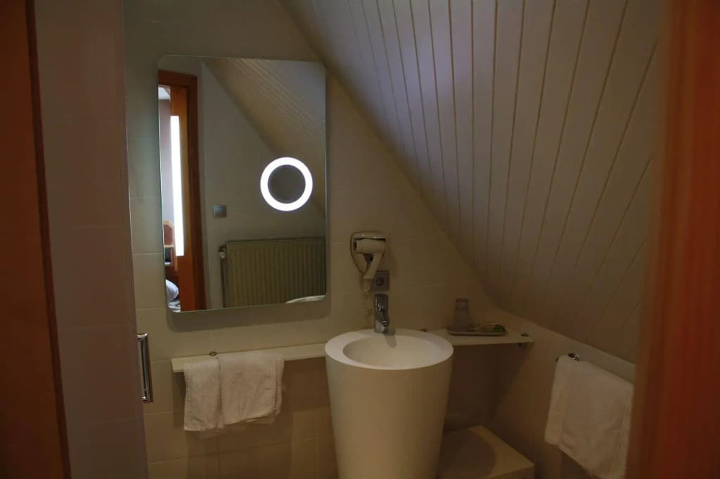 Logis Hotel Restaurant A L'Etoile - Miniature 7