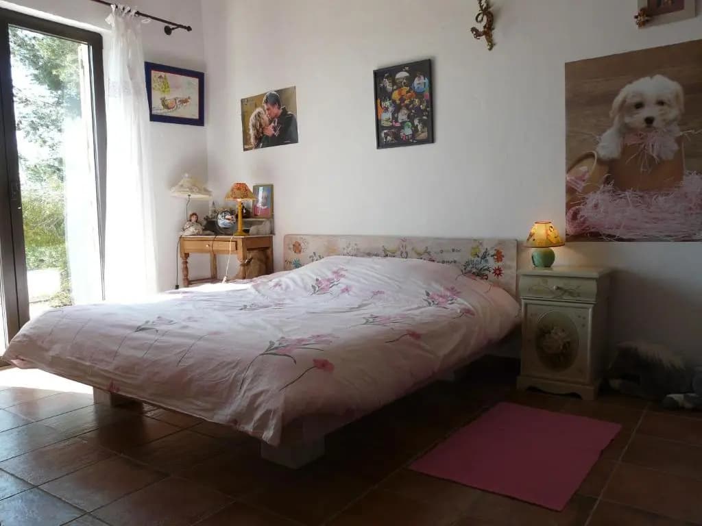Magnifique Propriété Avec Piscine Privée Chauffée, Superbe Vue Sur Les Oliveraies Des Alpilles, Située À Mouriès, 10 Perso...