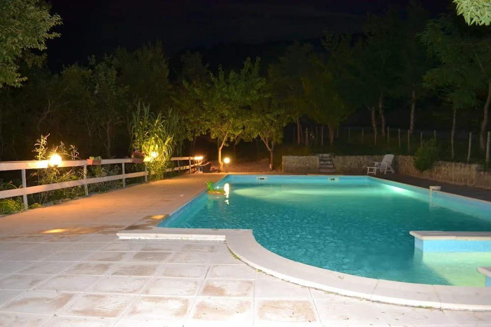 Villa With 5 Bedrooms in Laurac, With Wonderful Mountain View, Pool Ac - Miniature 8