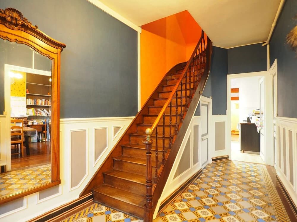 Elegant Bourgeoise Style House - Miniature 7