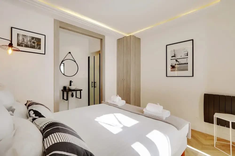The Upper Marais Superb Apartment for 6 People - Photo 4