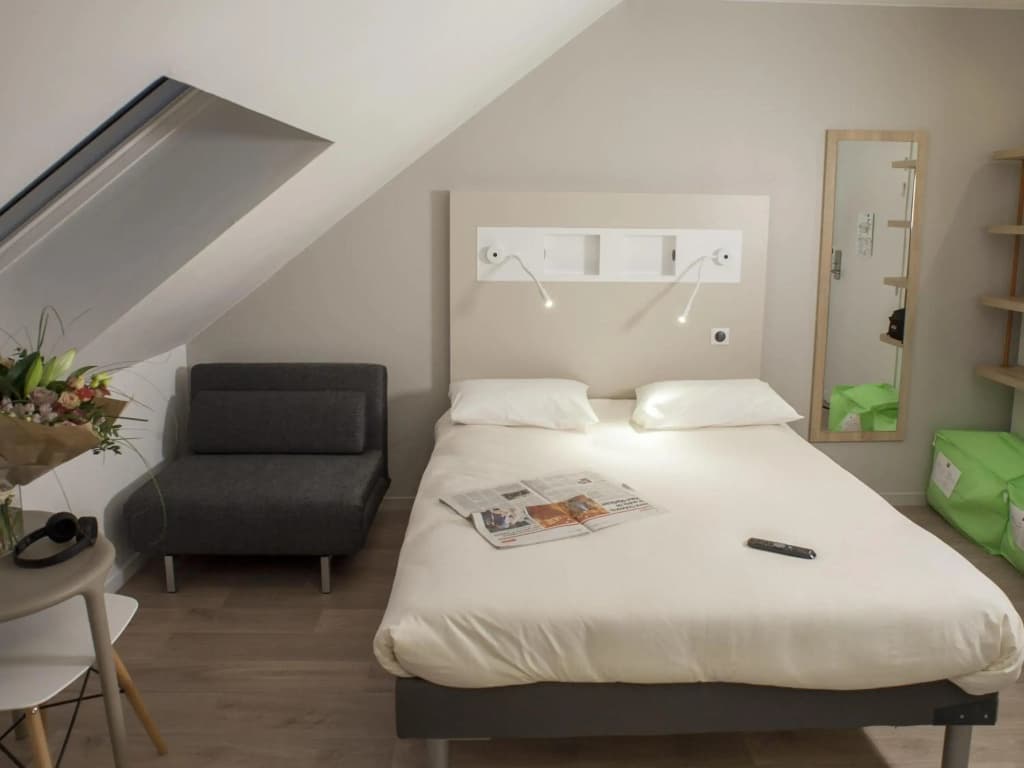 ibis budget Bordeaux Lormont - Photo 2