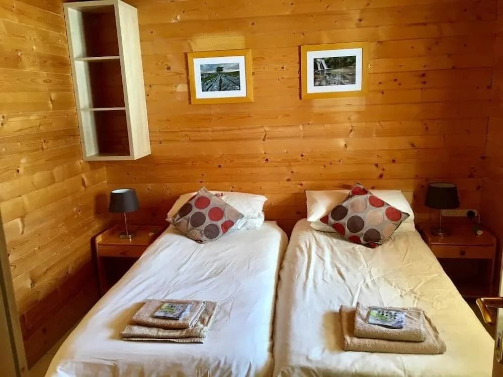 Mountain Chalet - Miniature 6