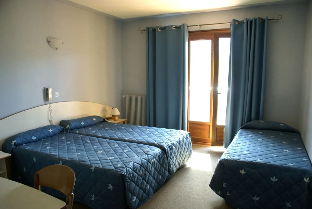 Hôtel Cyrnea - Photo 2