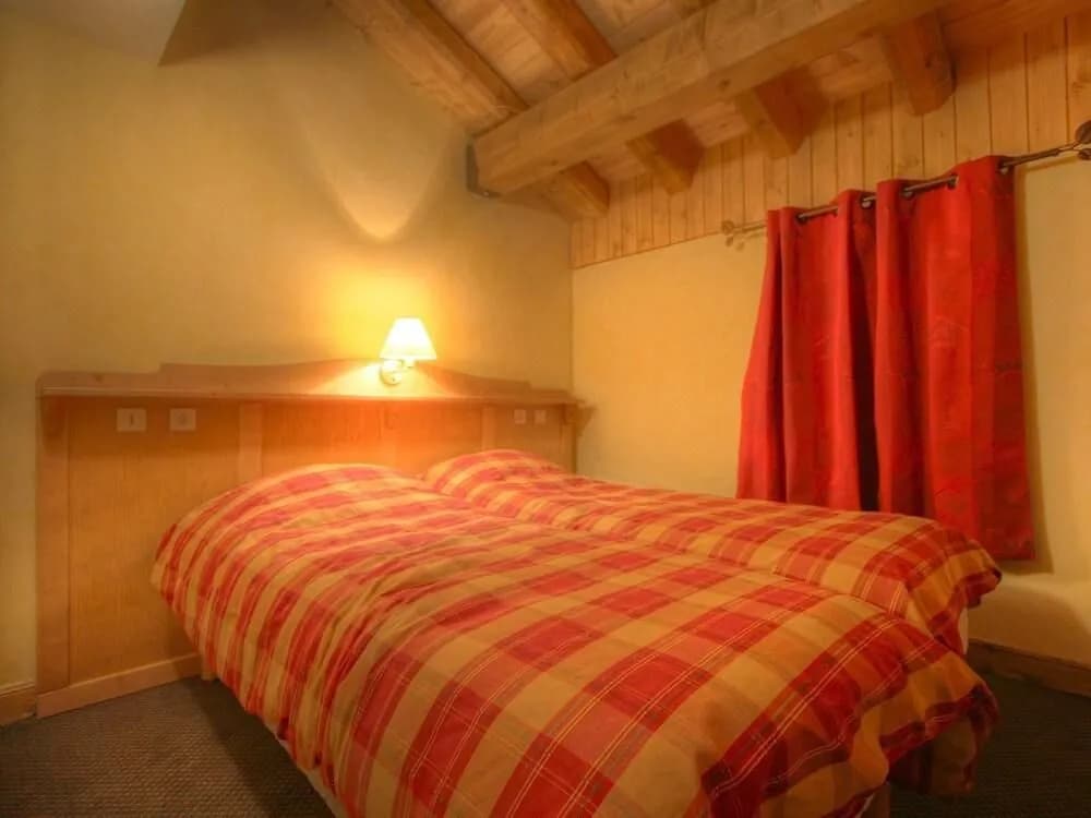 Spacious Apartment in French-italian ski Resort San Bernardo - Photo 4