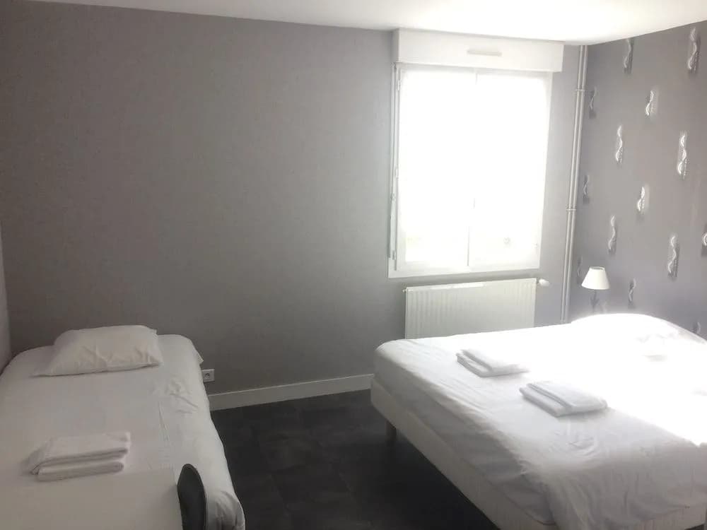 Hôtel les Pins - Photo 2
