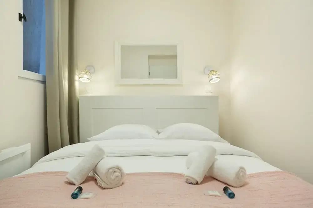 Charming Apartment Center of Paris - Photo 2