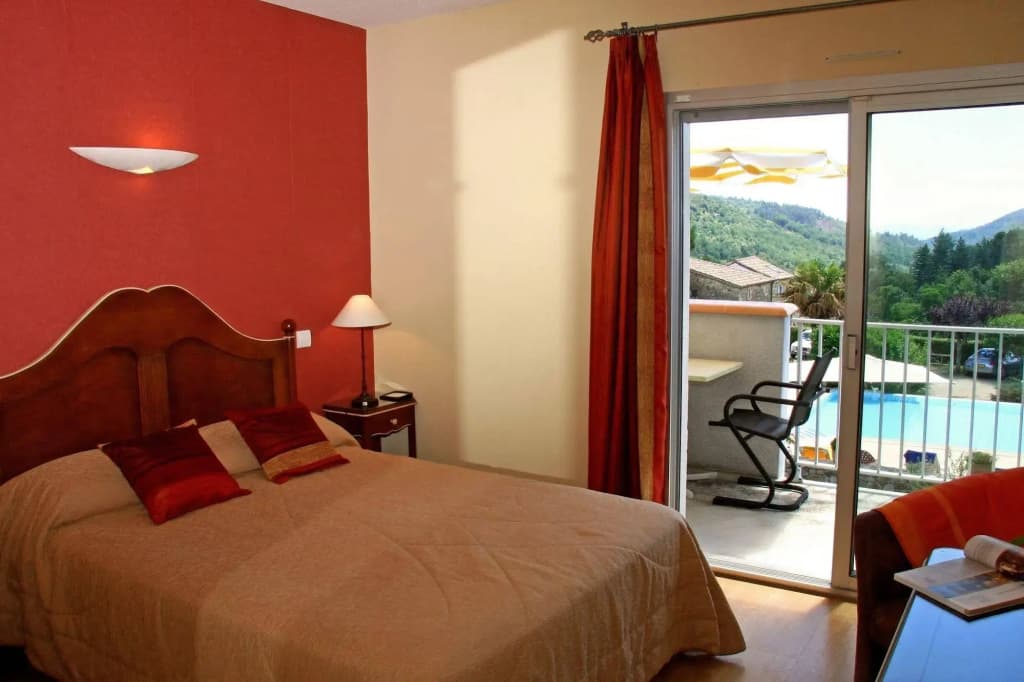Hôtel le Chêne Vert - Photo 5