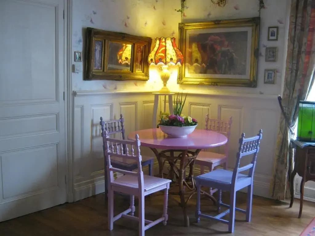 Pear Blossom House - Photo 1