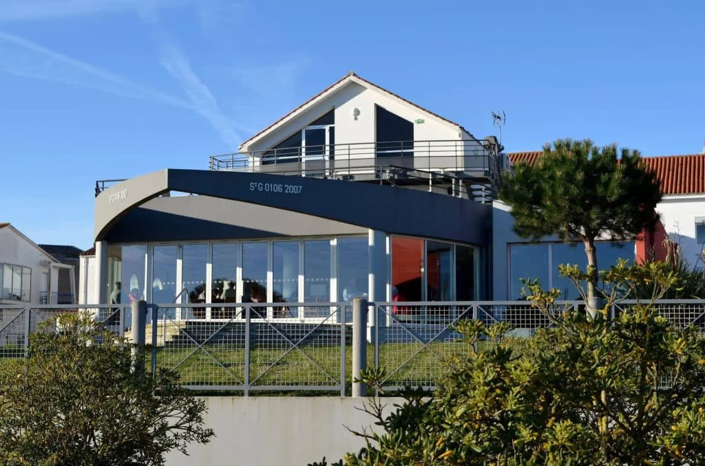 Hotel The Originals Saint-Gilles-Croix-de-Vie Port la Vie (ex Inter-Ho - Photo 1