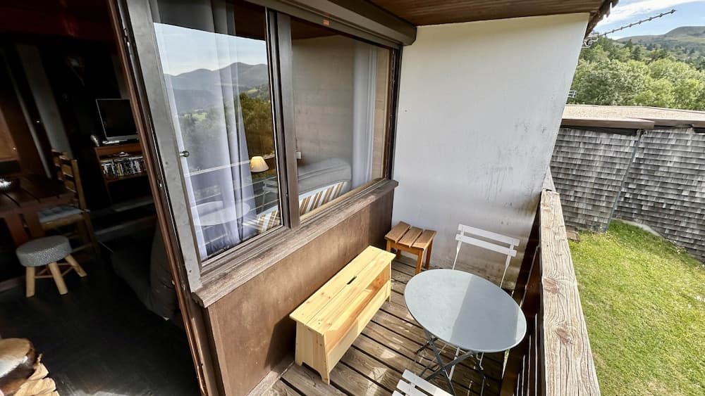 Tranquil Flat for 5 in Murat-le-quaire - Miniature 8