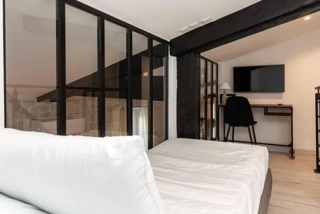 PENTHOUSE Loft 5MIN PALAIS DES FESTIVALS AND BEACH terrace view on castle - Miniature 6