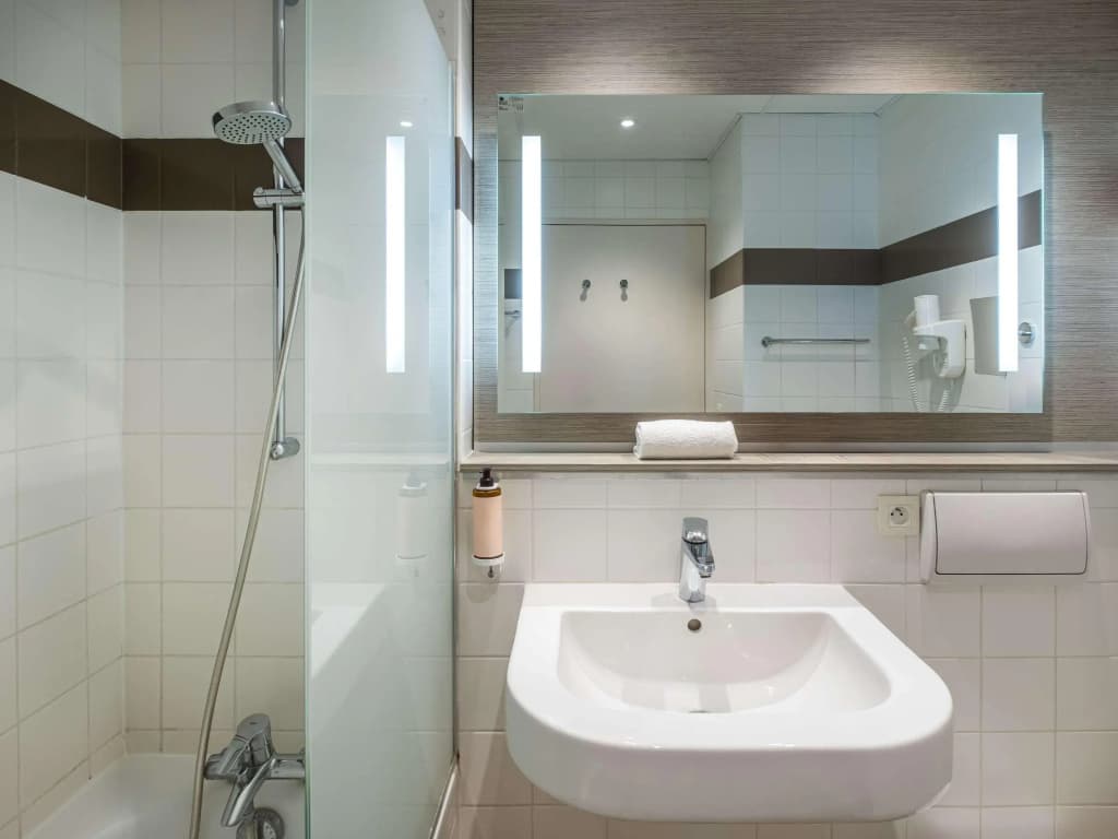 Mercure Le Mans Batignolles - Hôtel & Spa - Miniature 7
