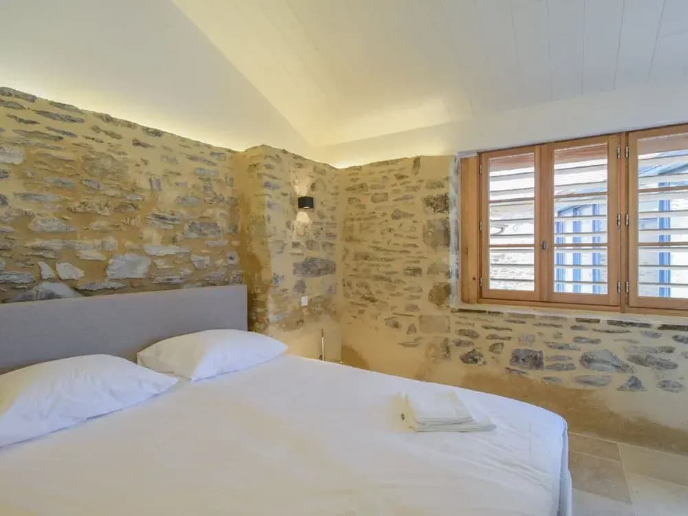 Hilltop Cottage With Pool - Photo 3