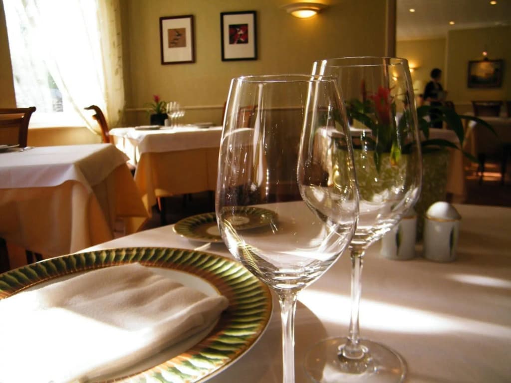 Logis Auberge Saint Thégonnec & son Restaurant - Miniature 8