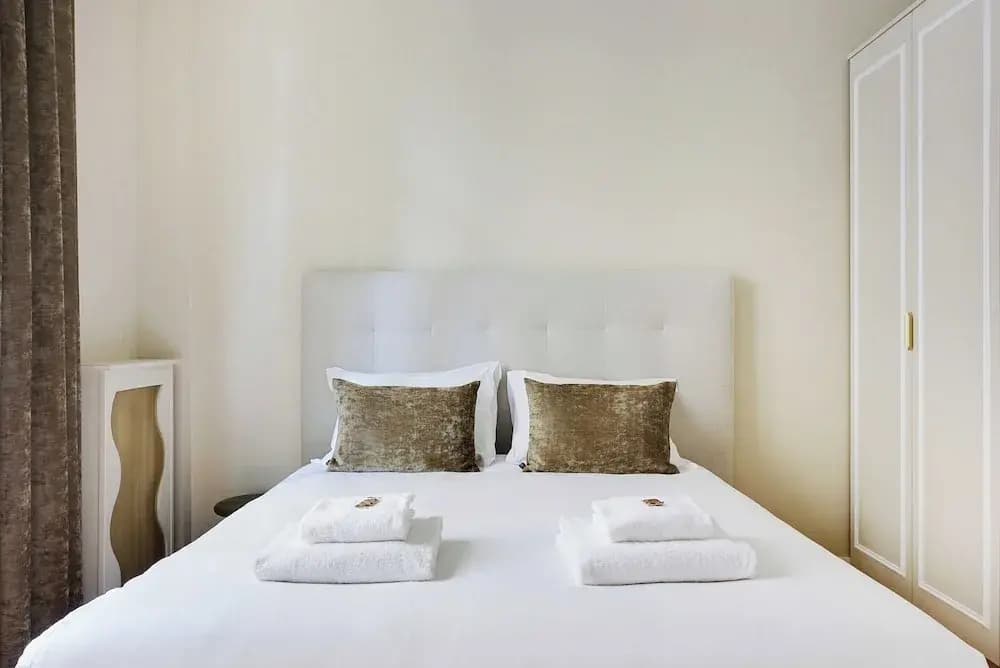 Spacious Apartment - 2br/4p - Arc de Triomphe - Photo 1