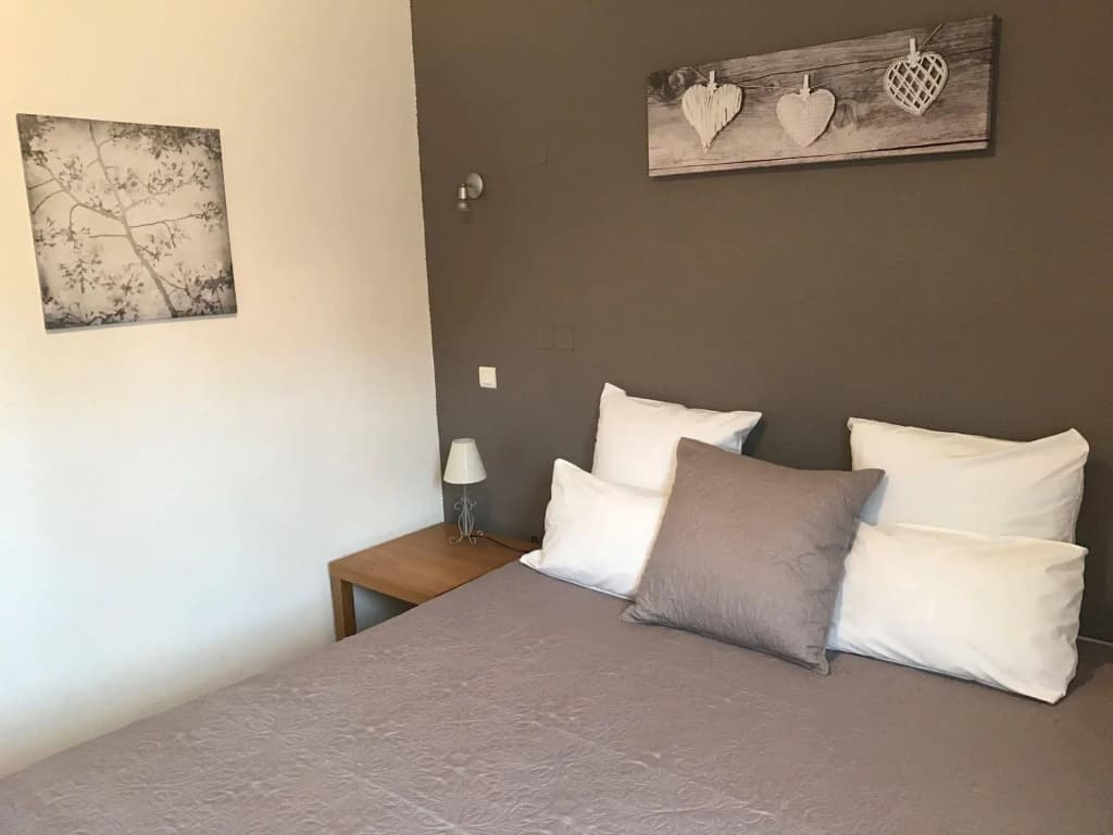 Hotel le president GARE TGV NIMES PONT DU GARD - Photo 2