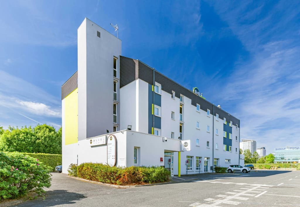 B&B HOTEL Tours Parc Expo St Avertin - Photo 1
