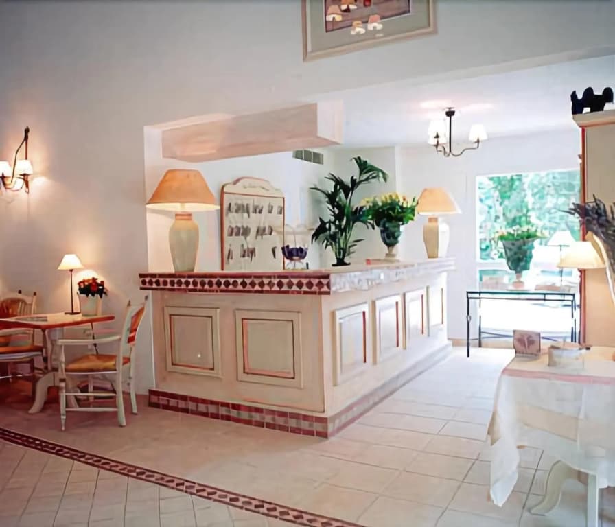 Hotel La Bastide De Valbonne - Miniature 6