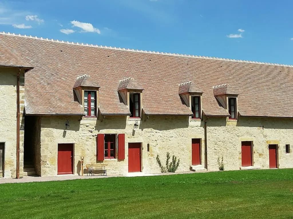 Gîte Ainay-le-Vieil, 5 pièces, 8 personnes - FR-1-586-15 - Photo 1