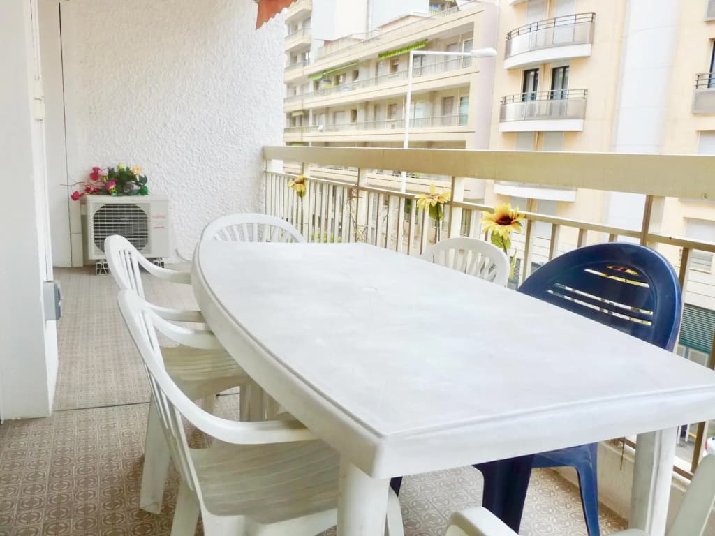 One Bedroom Apartment in the Center of Cannes Next to the Carlton a few Meters From the Croisette - 367 - Photo 1