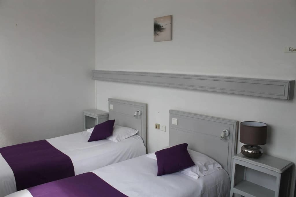 Hotel - Restaurant Le Clos des Cedres - Photo 3