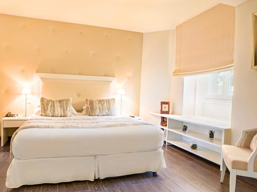 Hotel Renoir - Photo 2