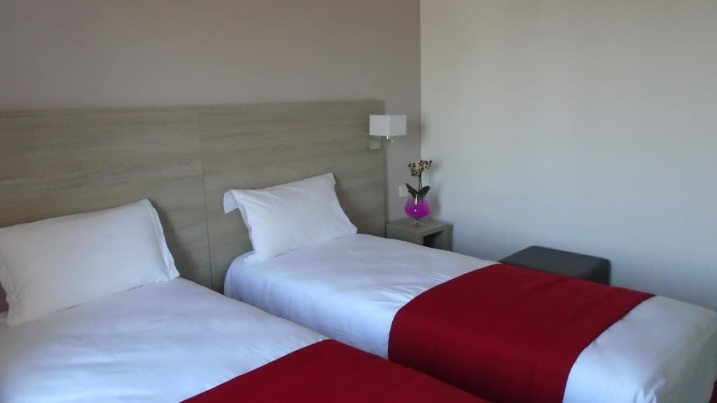 Hotel Fasthome - Photo 3