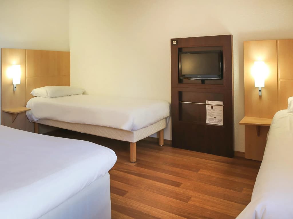 Ibis Bourg Jasseron/teyssonge - Photo 5