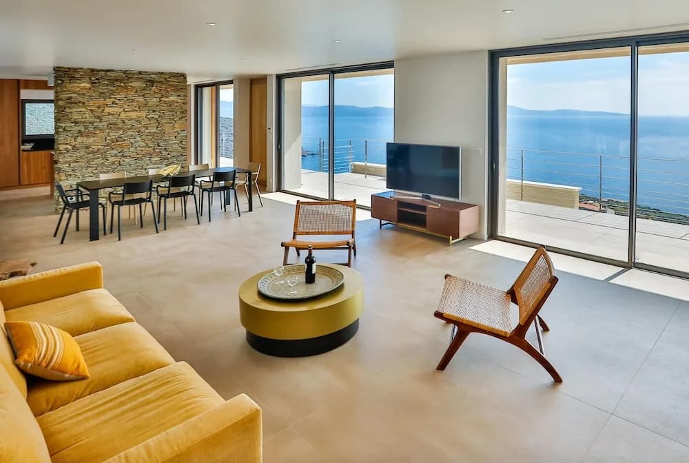 Luxurious Architect-designed Property Pool sea View - Miniature 7