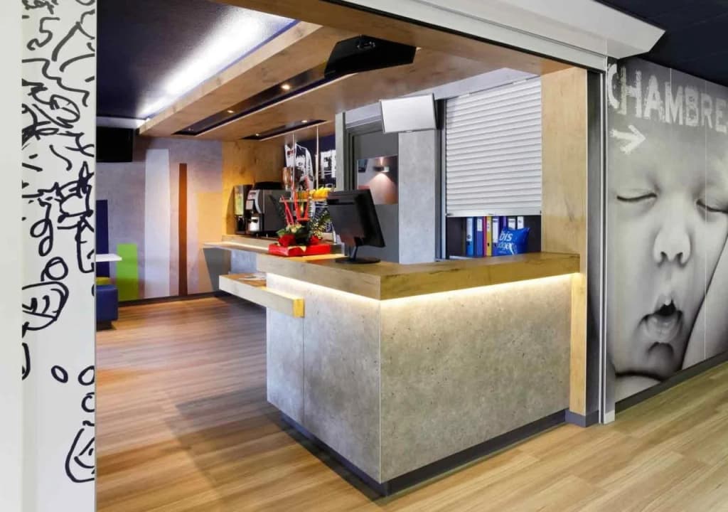 ibis Budget Aix Le Canet - Photo 2