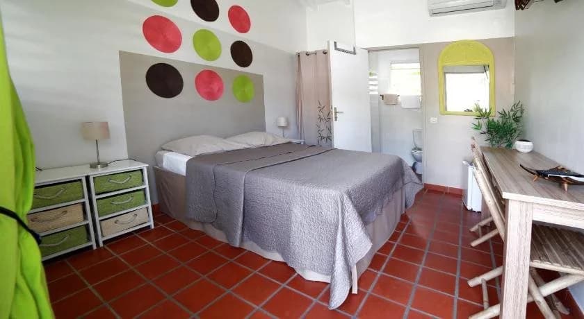 Hôtel LES BANANIERS - Photo 3