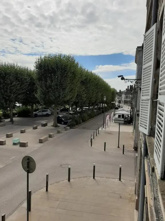 Et au pied coule une rivière, situation et vue idéales - Photo 1