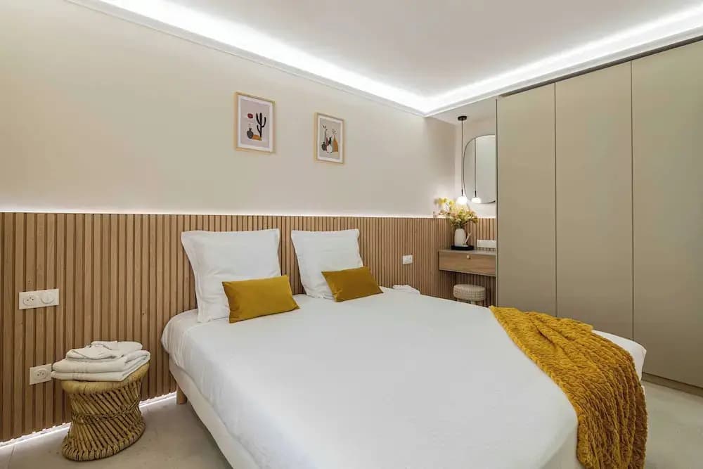 Haussmann Apartment - South-facing Balcony 2br/4p - Photo 2