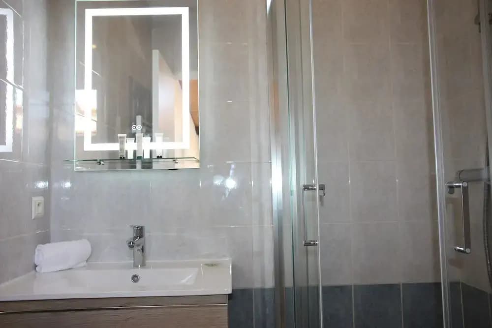 Appartement RIOM - Miniature 7