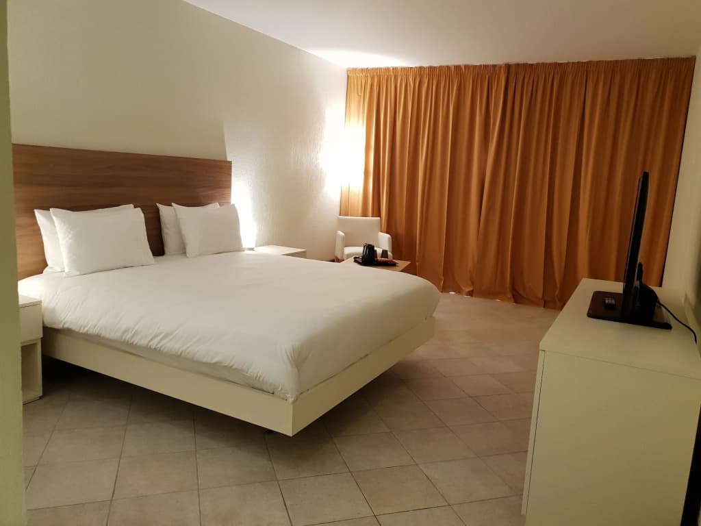 Hotel Arawak Beach Resort - Photo 3