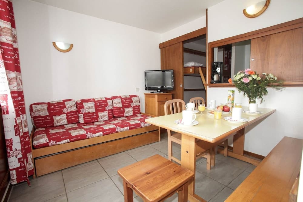 Chalet-style Stay in Val Claret - Miniature 8