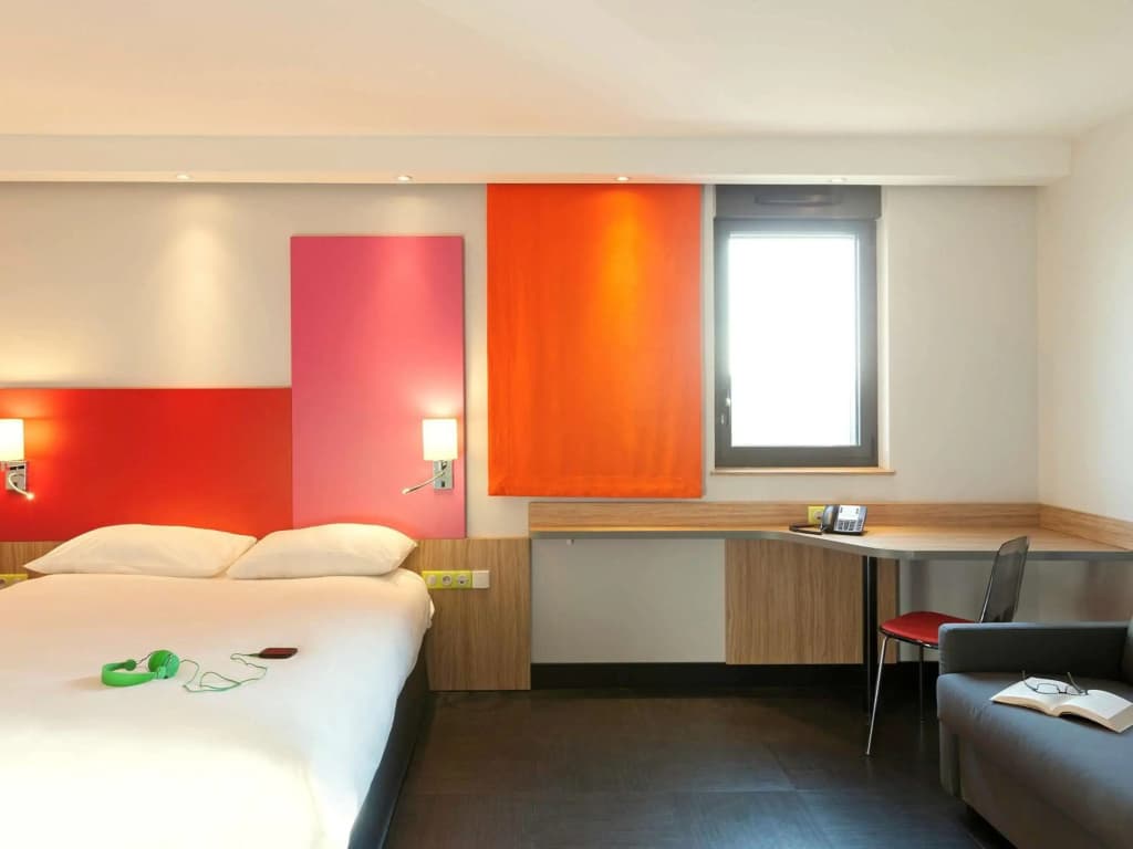 ibis Styles Romans Valence Gare Tgv - Miniature 6