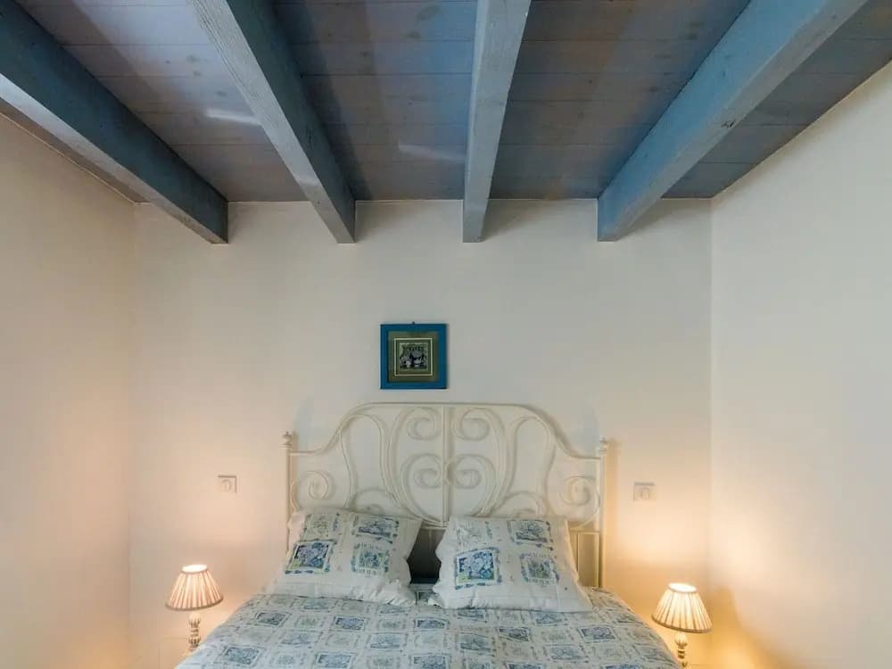 Farmhouse With Private Pool, Large Garden and Playground - Photo 4