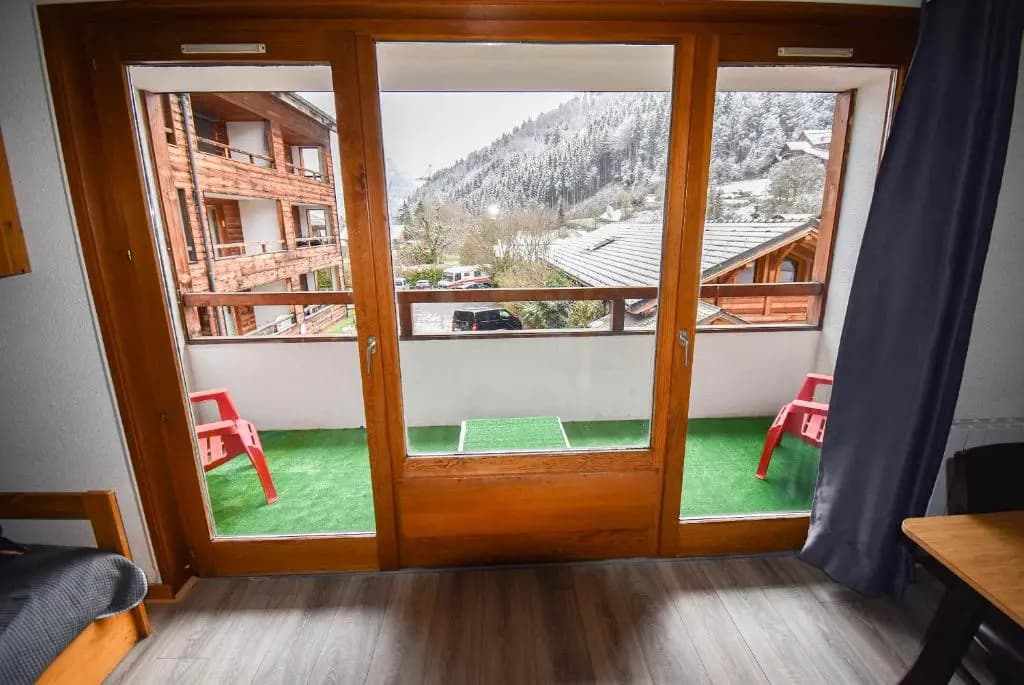 L'Enchalpe, Grand et lumineux studio avec coin montagne 4-6 pers, 60m des pistes, PISCINE COUVERTE, grand balcon expo EST,...