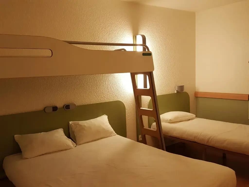 ibis budget Marseille Est Porte d'Aubagne - Photo 4