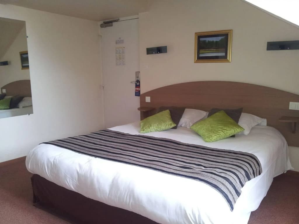 Citotel Du Port Rhu - Photo 2