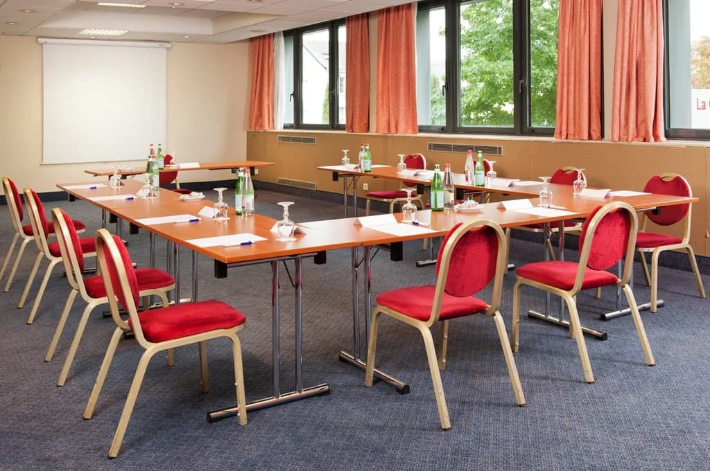 Holiday Inn Tours City Centre - Photo 3
