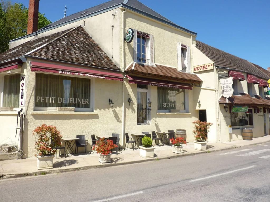 Hôtel La Renommée - Photo 1