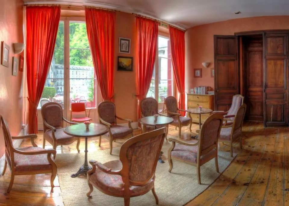 Hotel Richelieu - Photo 4