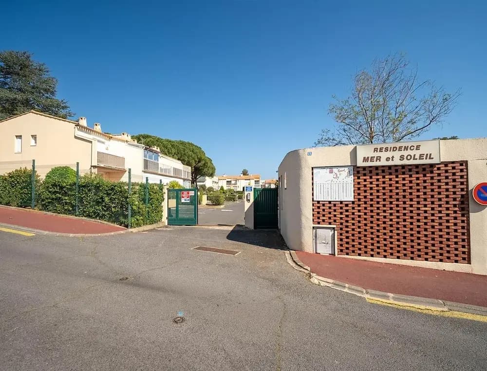 Apartment in Agde for Four Guests - Photo 1