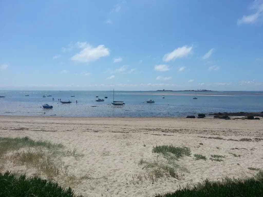Gite à 50m de la mer par chemin piétonnier ! - Miniature 8