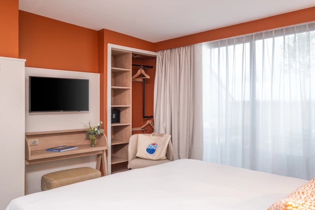 Arcanse by Inwood Hotels - Photo 5