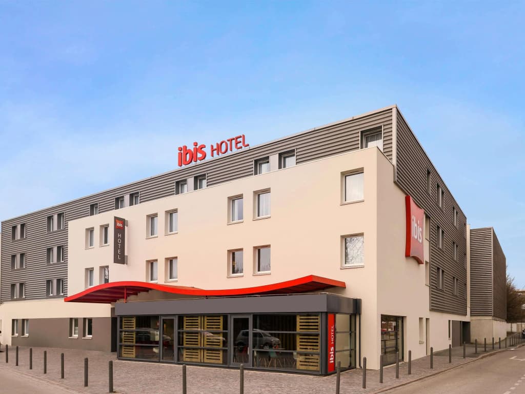 Ibis Troyes Centre - Photo 1