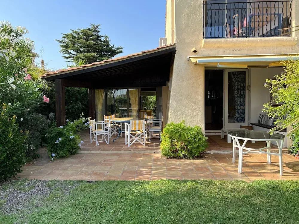 Lovely Holiday Apartment by the sea in Grimaud - Miniature 8